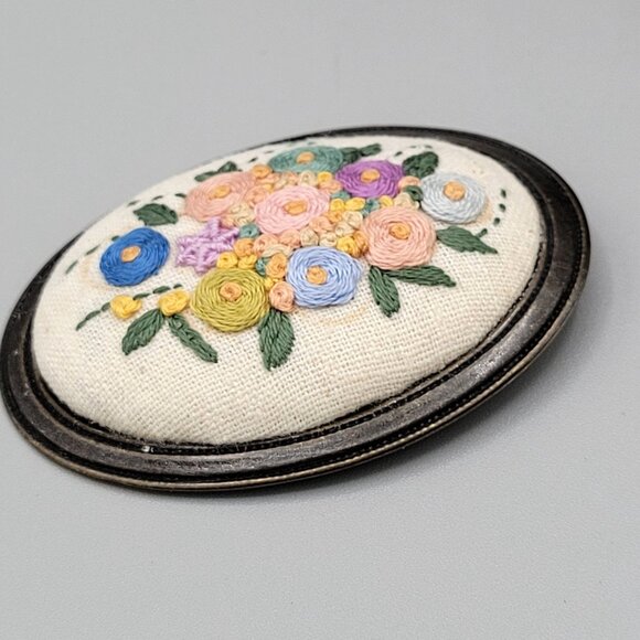 Embroidered Flower Floral Oval Brooch Dark Silver Tone Metal Handmade Vintage - Picture 3 of 6